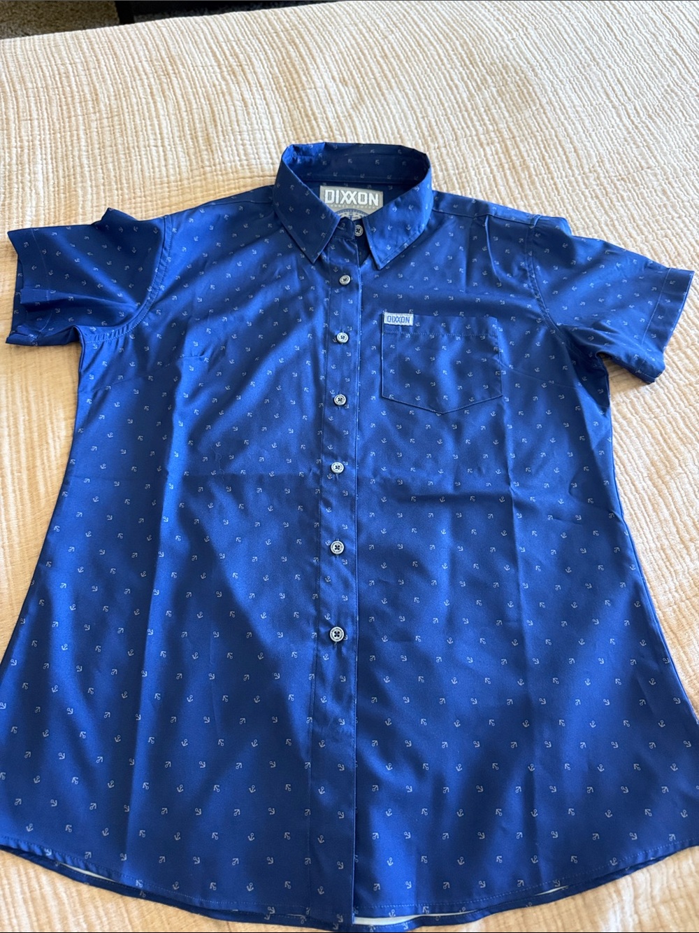 DIXXON Women’s Short-Sleeve Button-Down Shirt in Navy with Anchor Print
